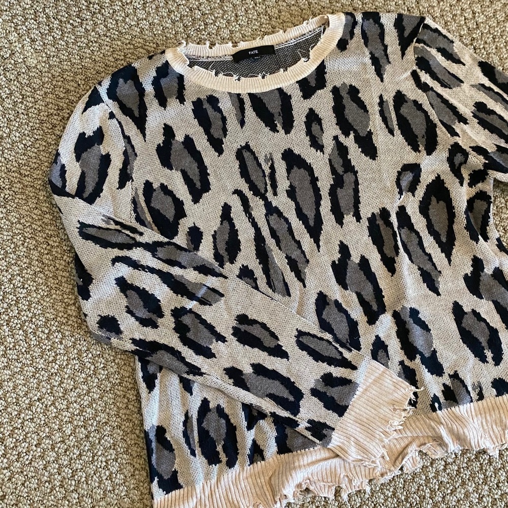 Fringed leopard sweater